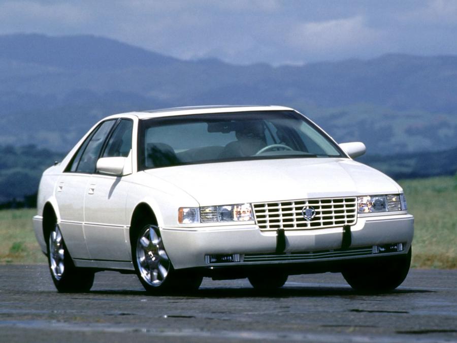  Cadillac Seville STS 1992 года  (фото 16 из 19)